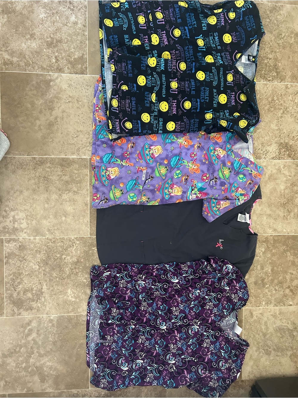 Bundle of 4 scrub tops xl